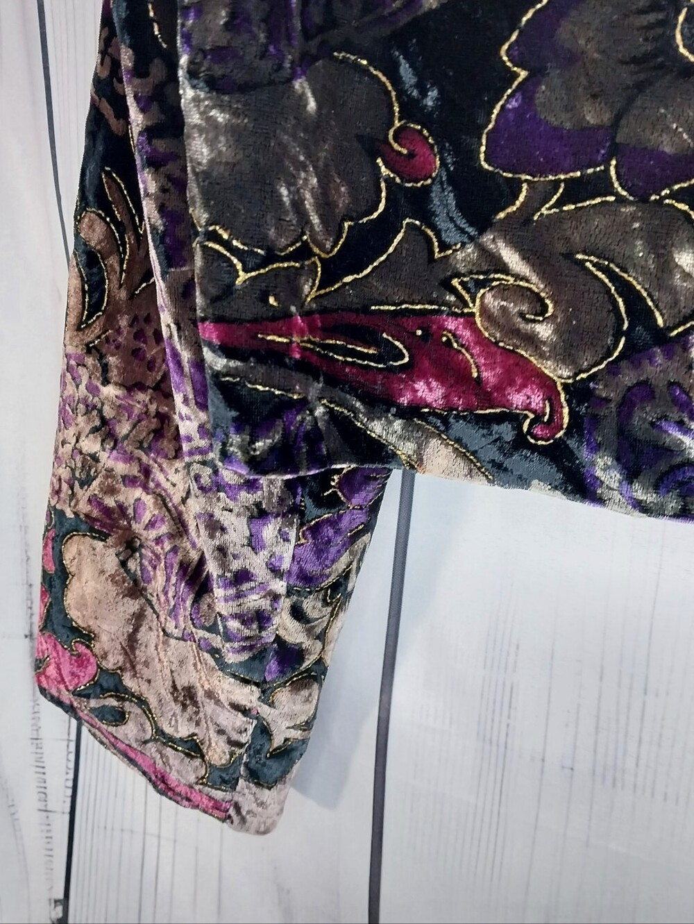 Paquette Vintage Retro 80’s Velvet Floral Burnout Button-Front Cropped Jacket - Picture 9 of 9